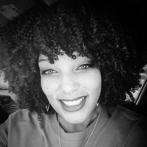 Meet your Posher, Traci